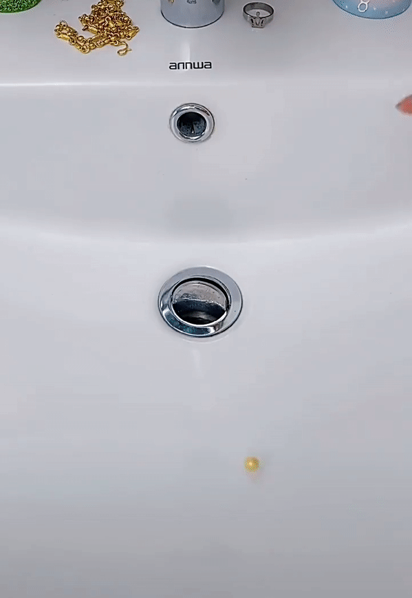 Universal Sink Drain