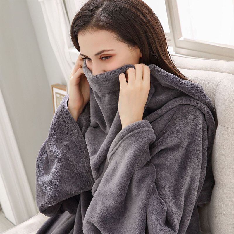 blanket with sleeves_0005_img_4_Winter_Pocket_Hooded_Blankets_Adult_Warm.jpg