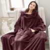 blanket with sleeves_0006_img_3_Winter_Pocket_Hooded_Blankets_Adult_Warm.jpg