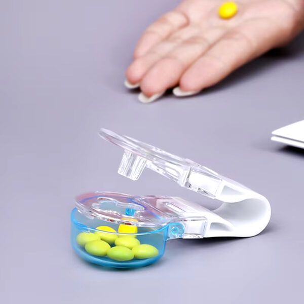 Portable Pill Taker_0009_Layer 6.jpg