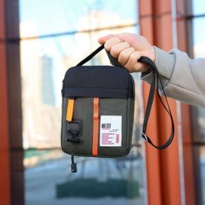 UrbanFlex Crossbag_0002_Sd5c0b819797a4151ae1cba3274fdc938l.jpg